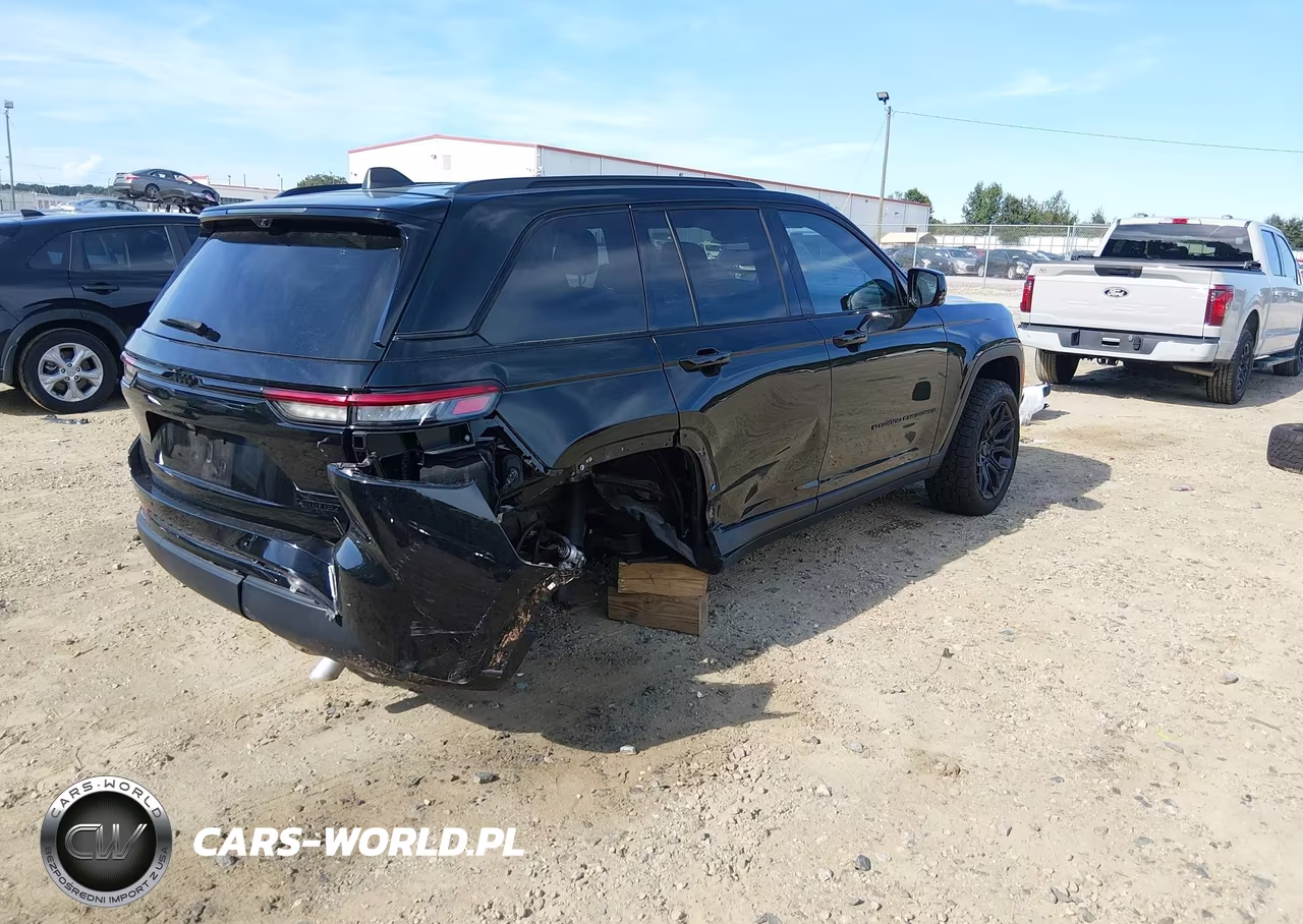 2024 Jeep Grand Cherokee Limited 4X2 VIN:1C4RJGBGXRC243558 - 4