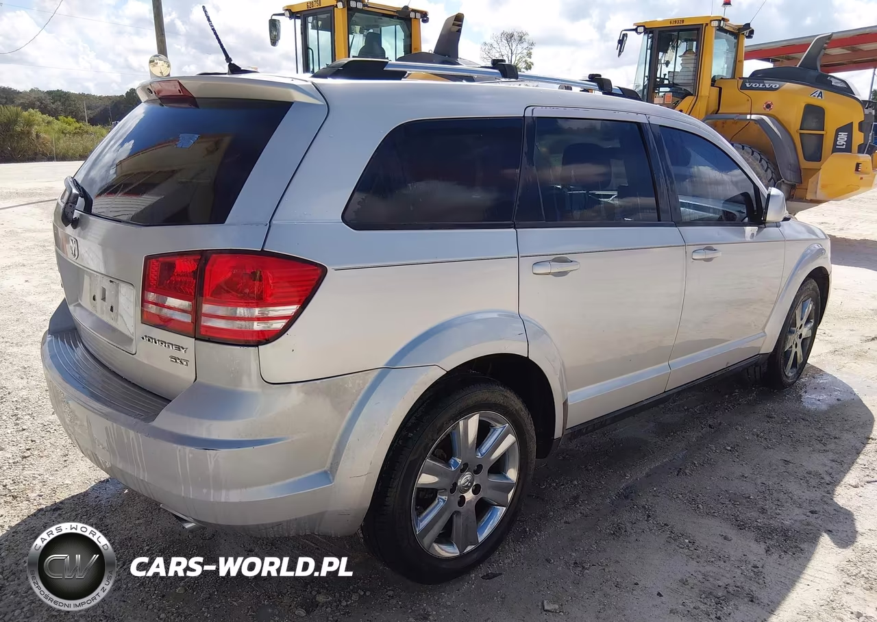 2010 Dodge Journey Sxt VIN:3D4PG5FV6AT215559 - 4