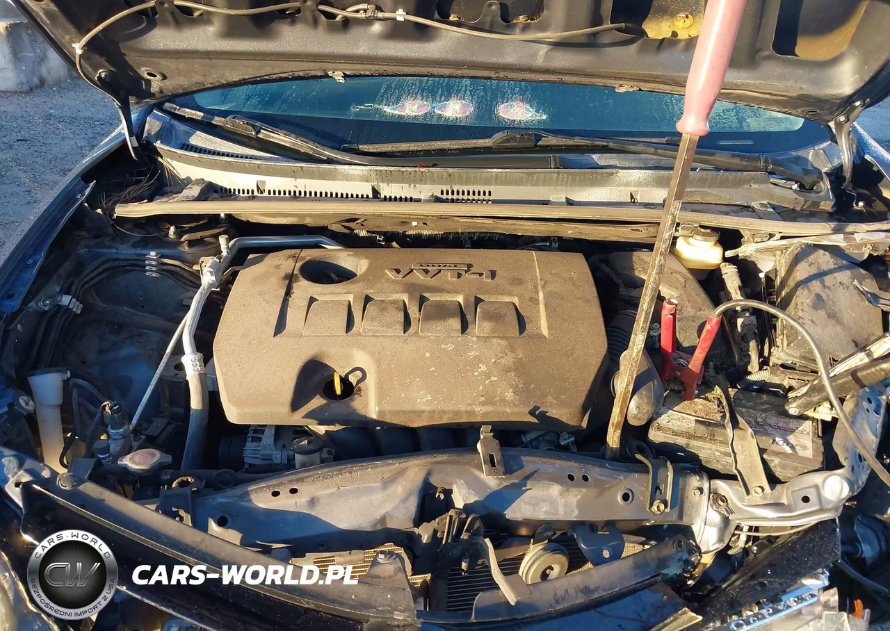 2018 Toyota Corolla Le VIN:2T1BURHE6JC965423 - 10