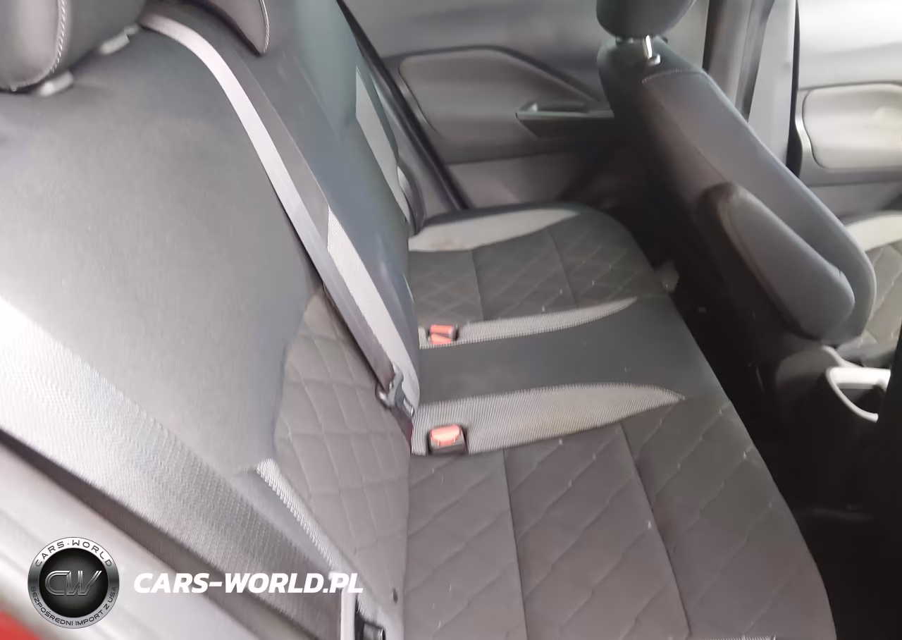 2019 Nissan Kicks Sv VIN:3N1CP5CU9KL564937 - 8