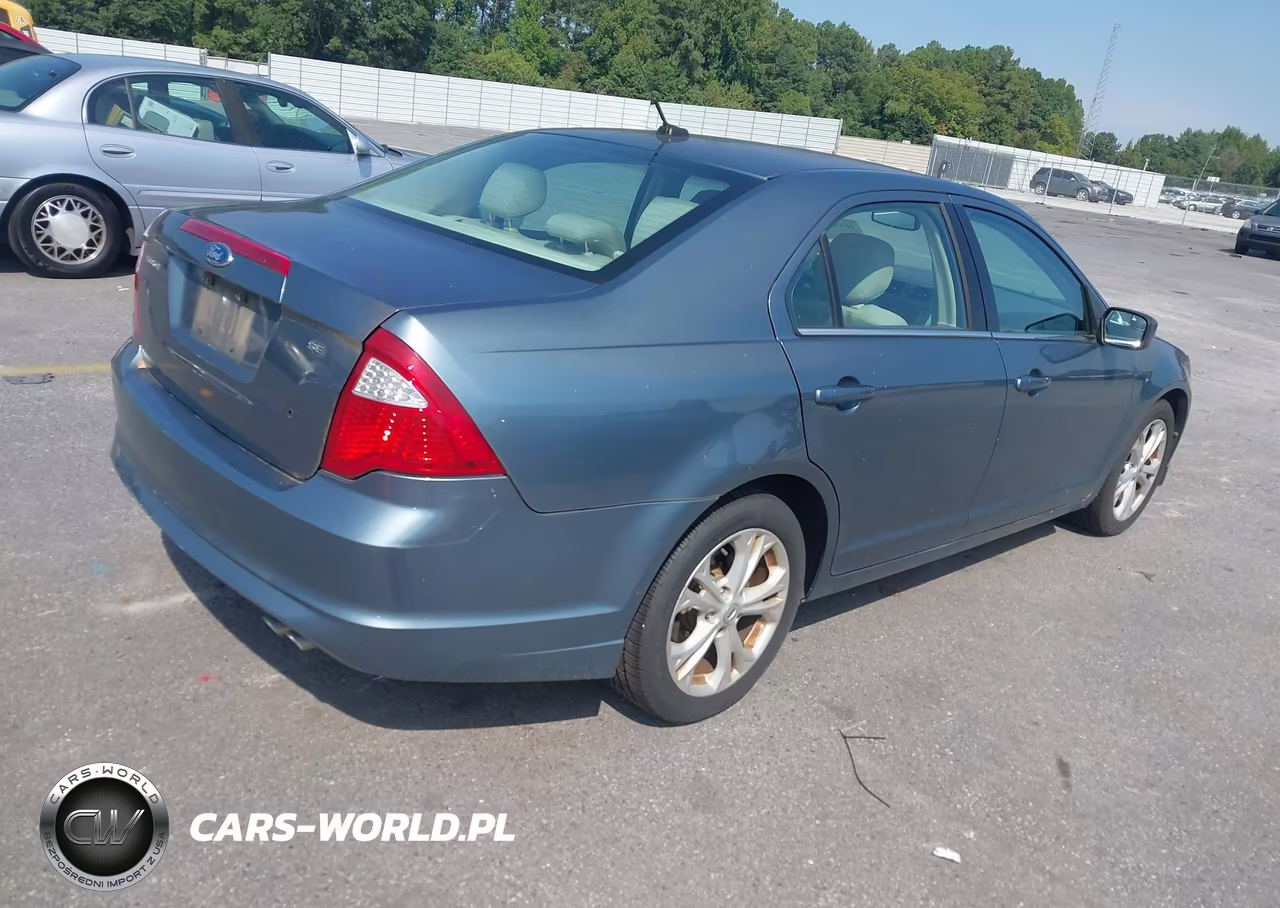 2012 Ford Fusion Se VIN:3FAHP0HA2CR102213 - 4