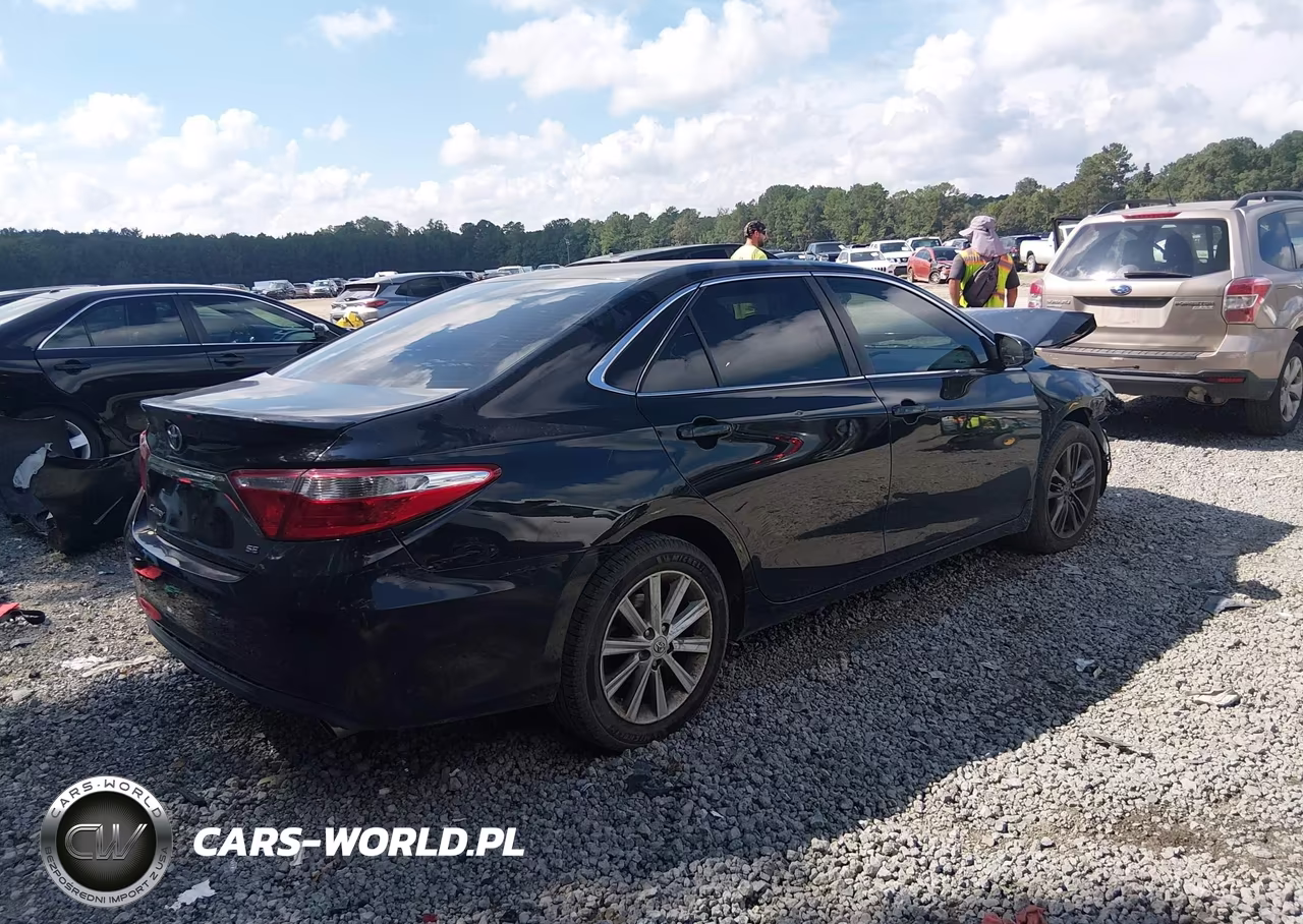 2016 Toyota Camry Se VIN:4T1BF1FK4GU247185 - 4