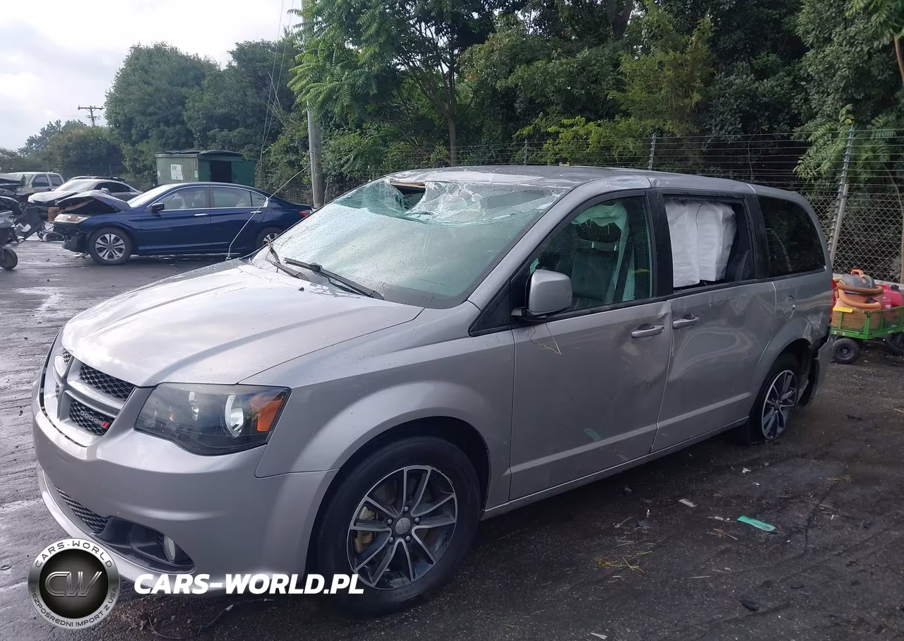 2018 Dodge Grand Caravan Gt VIN:2C4RDGEG1JR195575 - 12