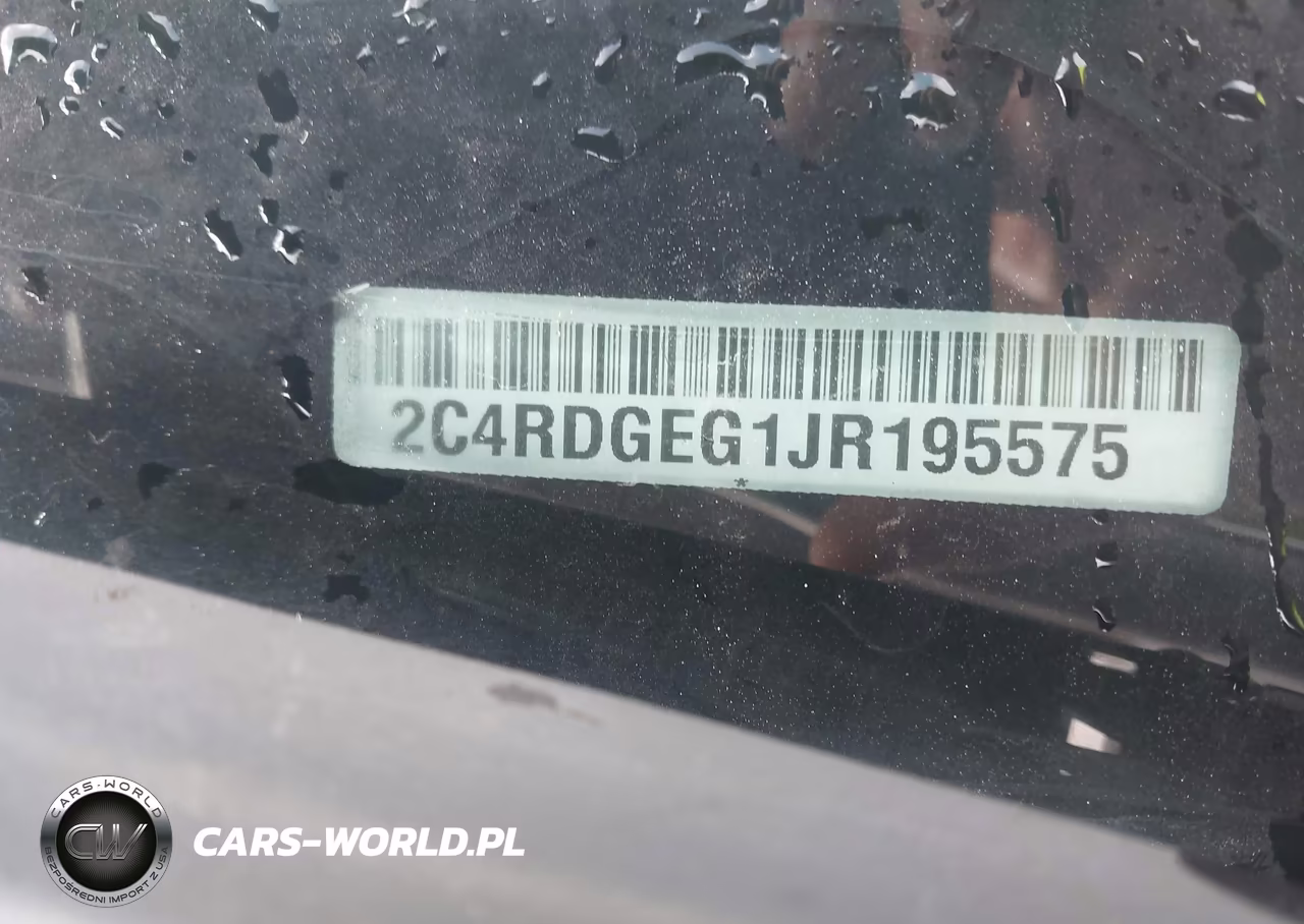 2018 Dodge Grand Caravan Gt VIN:2C4RDGEG1JR195575 - 9