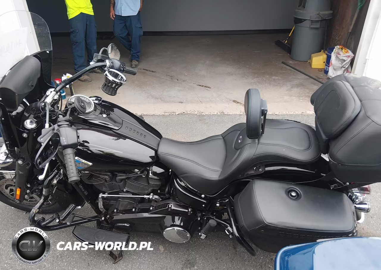 2025 Harley-Davidson Flhc VIN:1HD1YA914SB031451 - 13