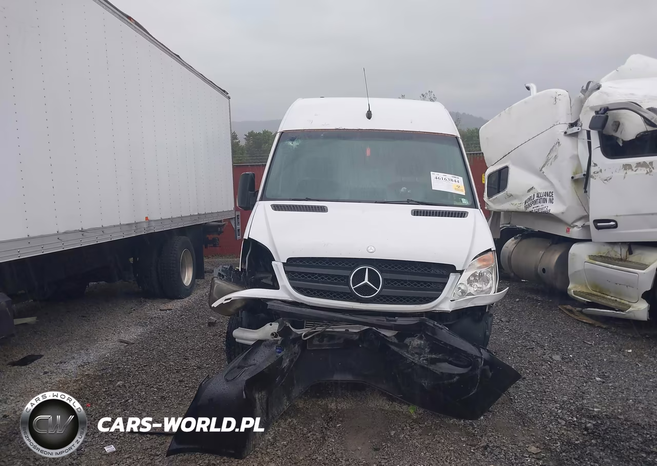 2012 Mercedes-Benz Sprinter 2500 High Roof VIN:WD3PE8CC7C5614260 - 12