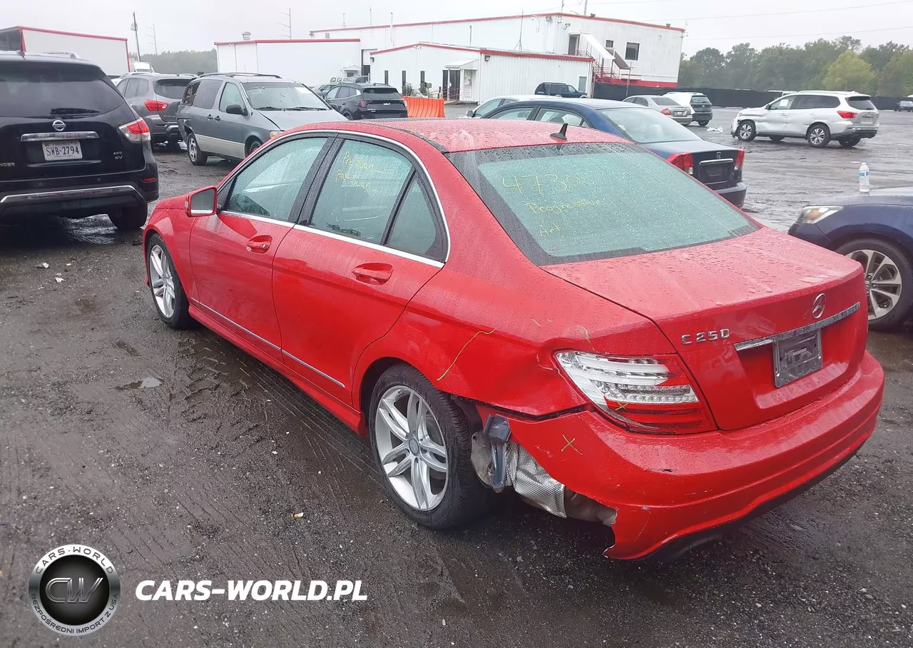 2013 Mercedes-Benz C 250 Sport VIN:WDDGF4HB4DR280491 - 3