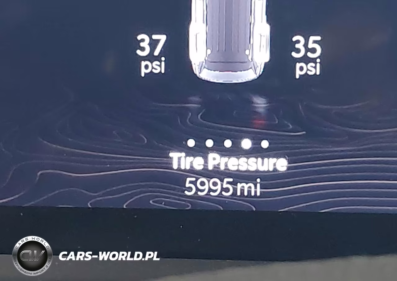 2025 Jeep Grand Cherokee Limited 4X4 VIN:1C4RJHBG0S8727964 - 15