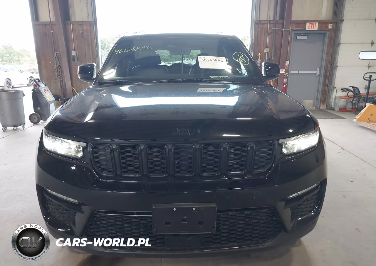 2025 Jeep Grand Cherokee Limited 4X4 VIN:1C4RJHBG0S8727964 - 6