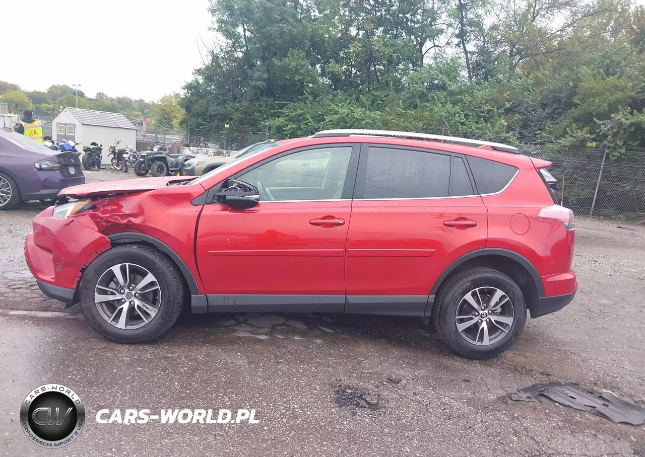 2017 Toyota Rav4 Xle VIN:JTMRFREV2HJ144864 - 14