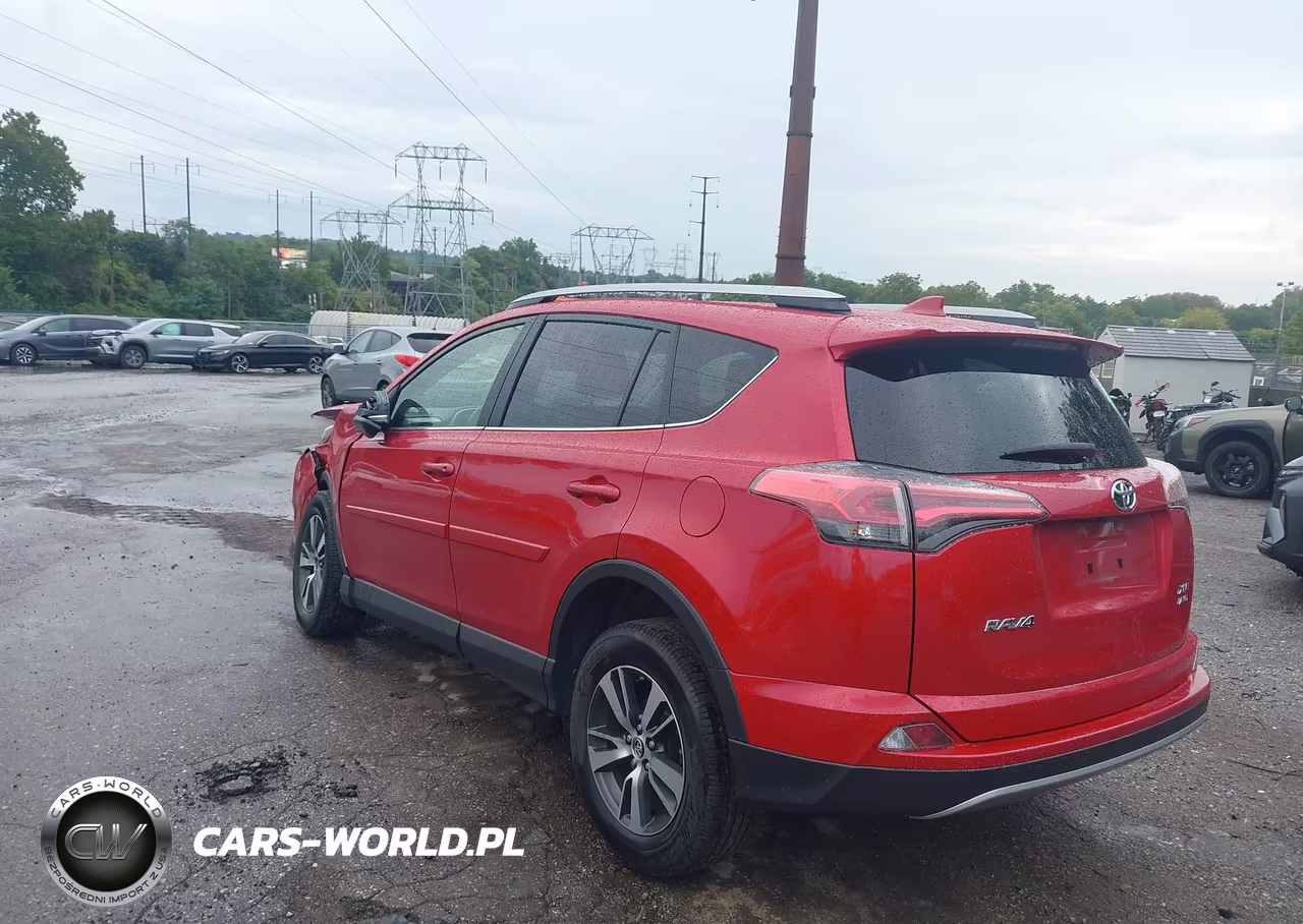 2017 Toyota Rav4 Xle VIN:JTMRFREV2HJ144864 - 3