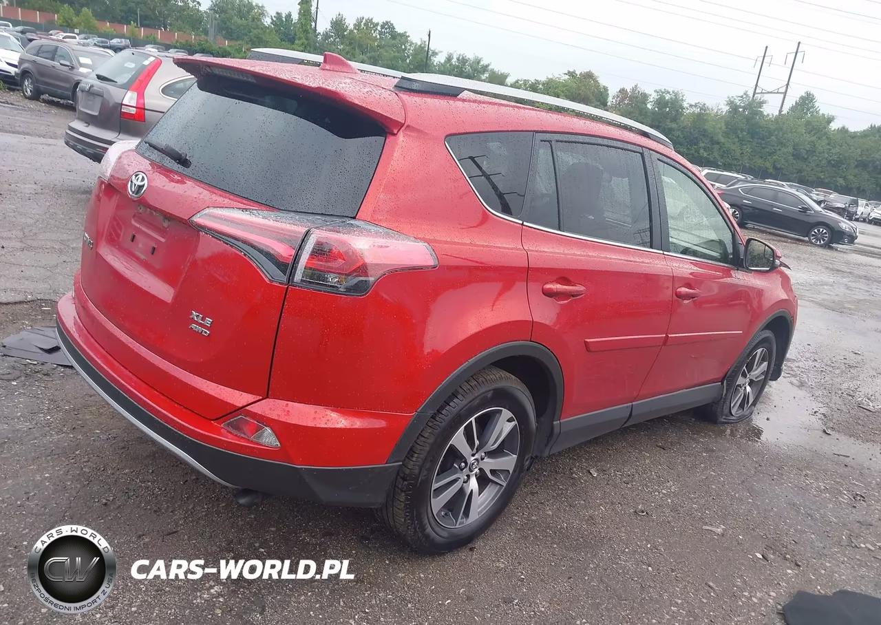 2017 Toyota Rav4 Xle VIN:JTMRFREV2HJ144864 - 4