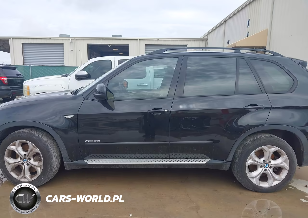 2013 BMW X5 xDrive50I VIN:5UXZV8C56D0C17302 - 14