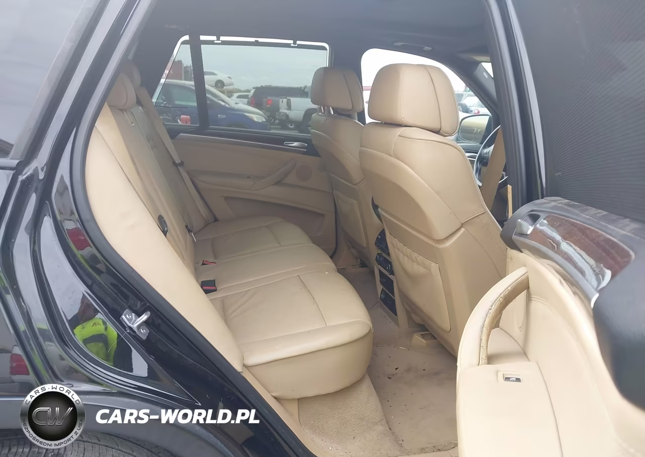 2013 BMW X5 xDrive50I VIN:5UXZV8C56D0C17302 - 8