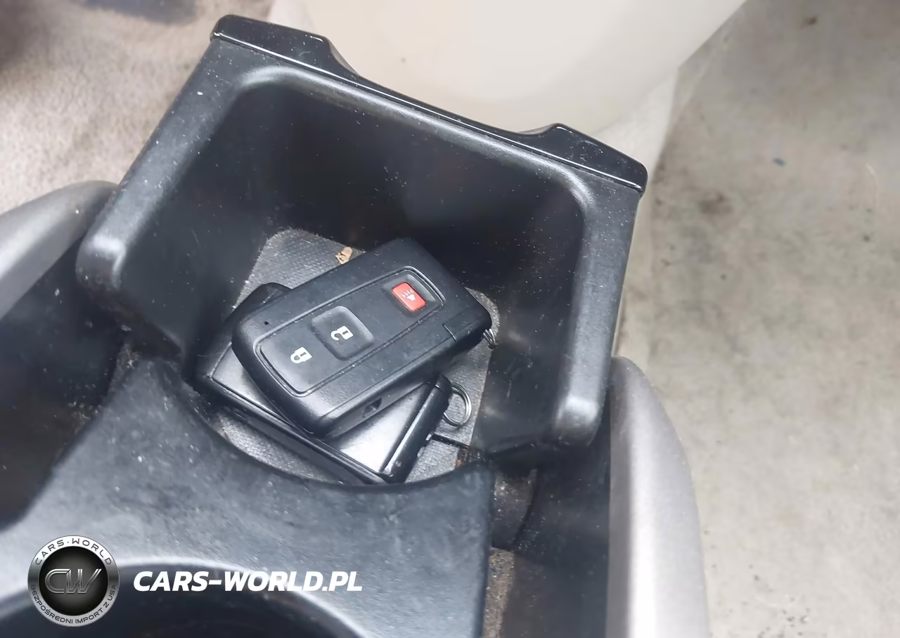 2005 Toyota Prius VIN:JTDKB22UX53067127 - 11