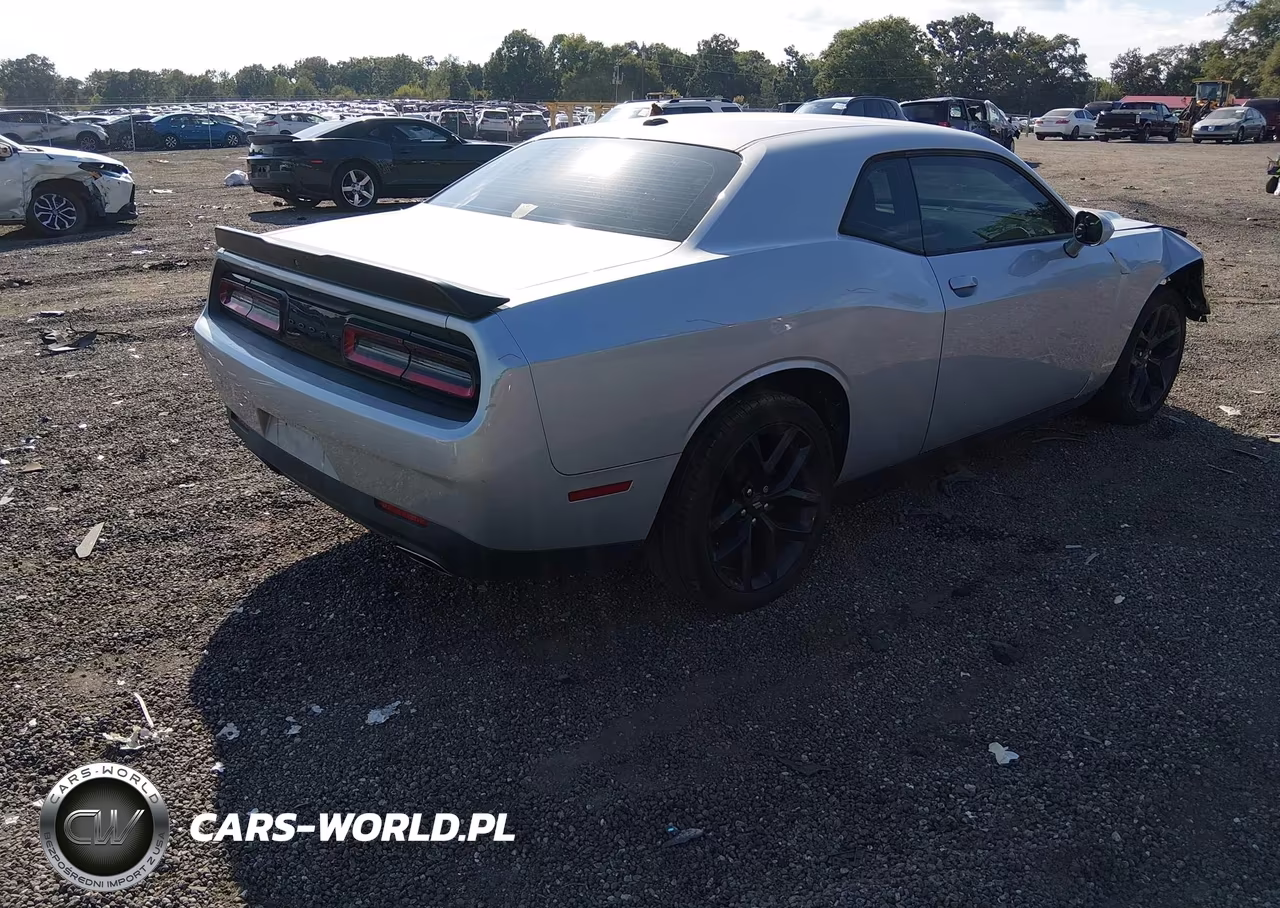 2020 Dodge Challenger Sxt VIN:2C3CDZAG3LH195307 - 4
