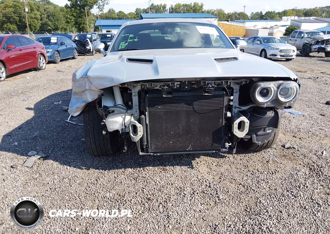 2020 Dodge Challenger Sxt VIN:2C3CDZAG3LH195307 - 6