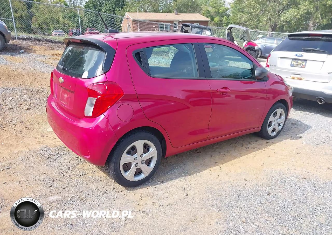 2019 Chevrolet Spark Ls Cvt VIN:KL8CB6SA2KC752888 - 4