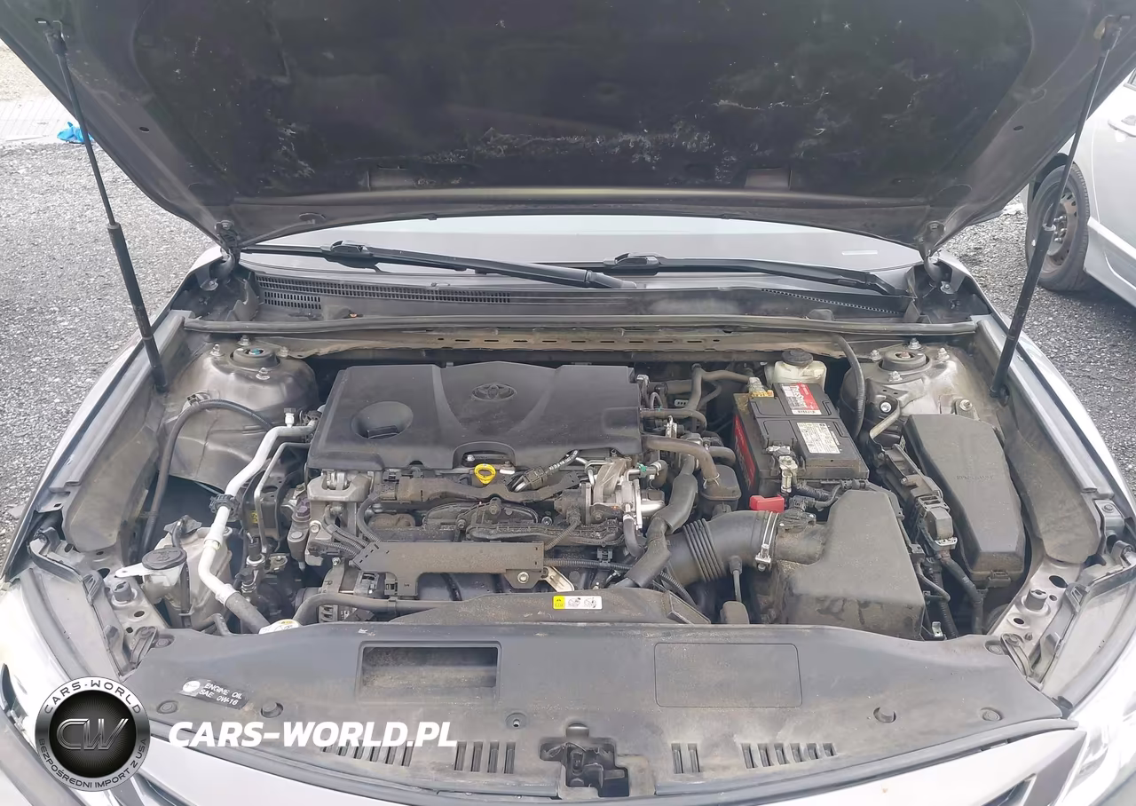2018 Toyota Camry L VIN:4T1B11HK8JU664974 - 10