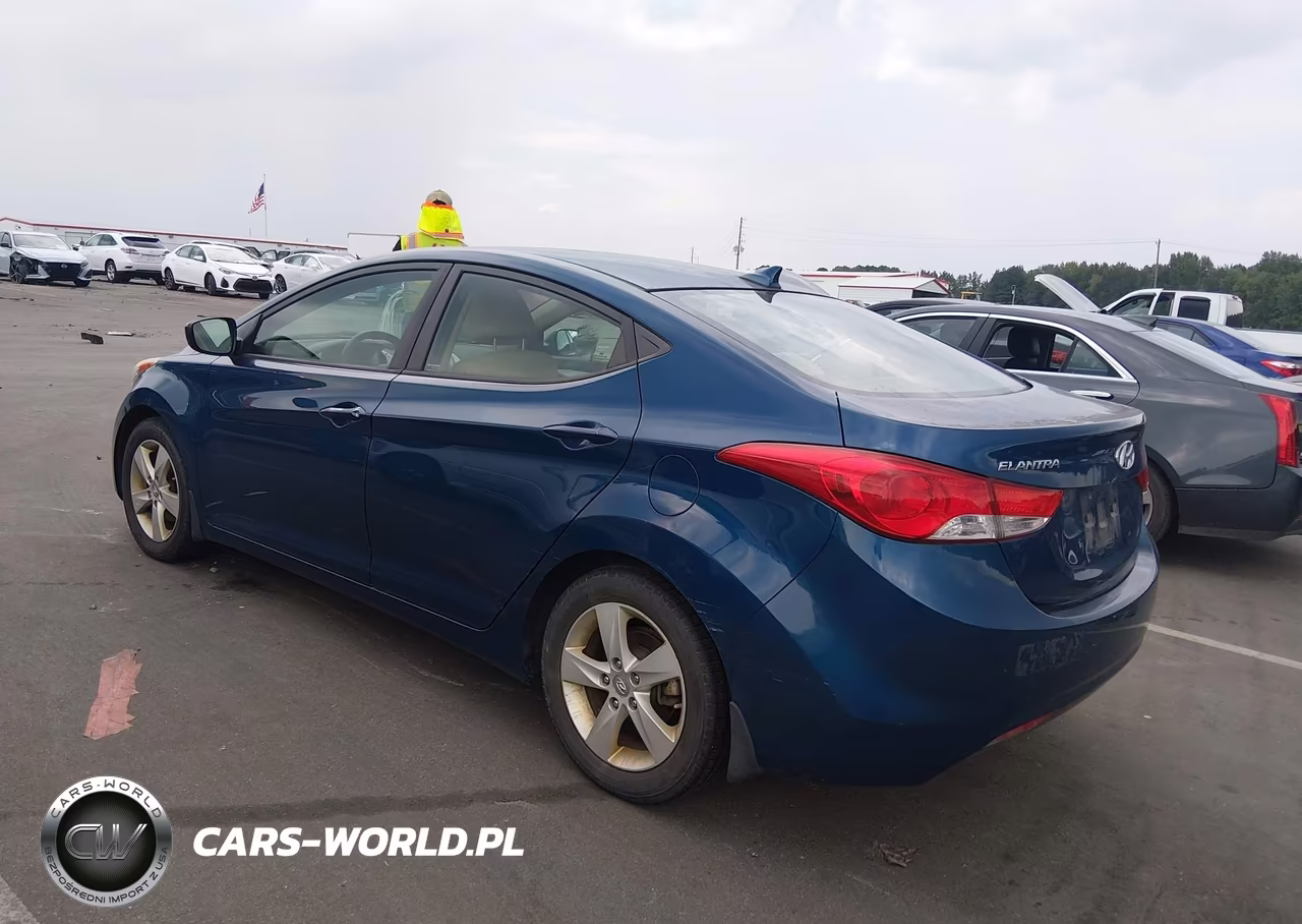 2013 Hyundai Elantra Gls VIN:KMHDH4AE0DU955810 - 3