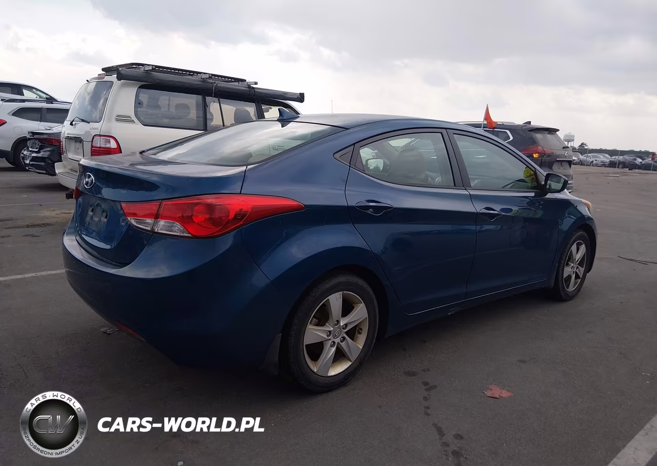 2013 Hyundai Elantra Gls VIN:KMHDH4AE0DU955810 - 4