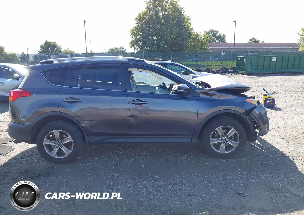 2015 Toyota Rav4 Xle VIN:JTMRFREV4FJ018745 - 13
