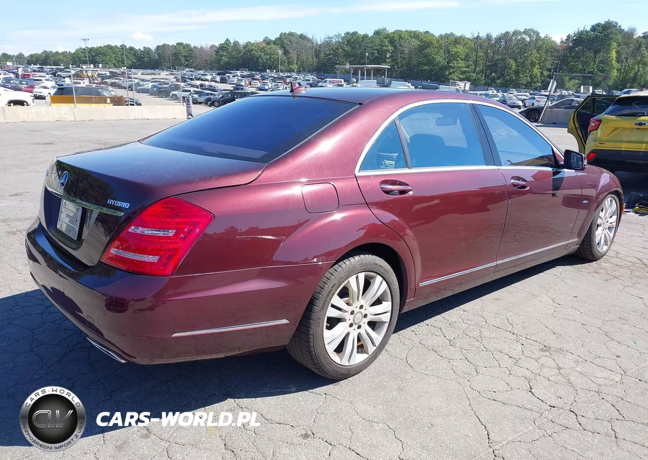 2010 Mercedes-Benz S 400 Hybrid VIN:WDDNG9FB0AA303490 - 4