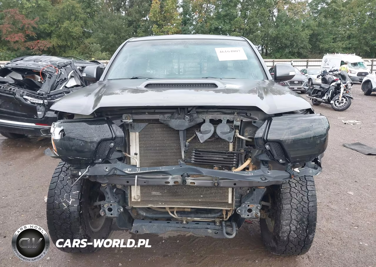 2013 Toyota Tacoma Base V6 VIN:5TFUU4ENXDX056980 - 13