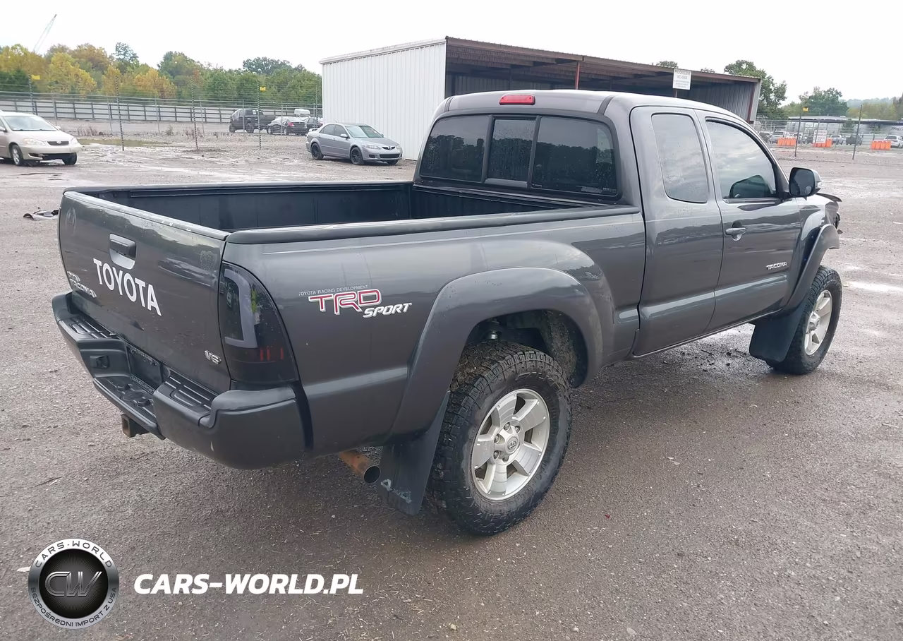 2013 Toyota Tacoma Base V6 VIN:5TFUU4ENXDX056980 - 4