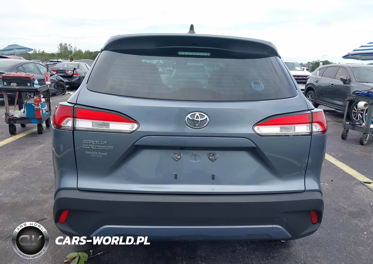 2022 Toyota Corolla Cross L VIN:7MUAAAAG3NV018828 - 17