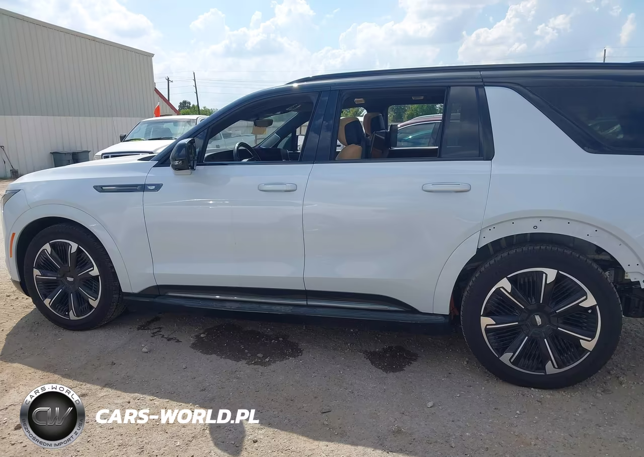 2026 Cadillac Escalade Hybrid VIN:1GYLEMKL1TU101536 - 15