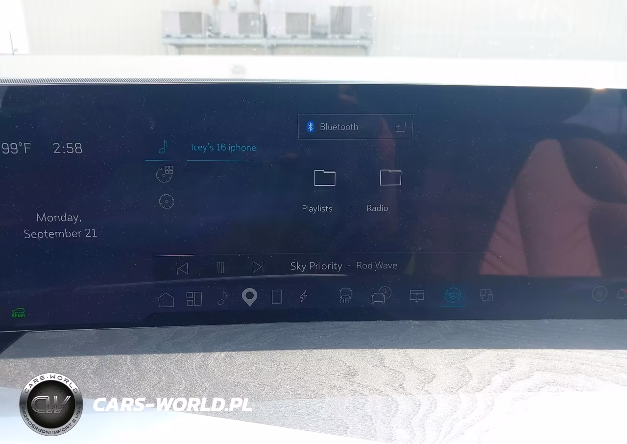 2026 Cadillac Escalade Hybrid VIN:1GYLEMKL1TU101536 - 19