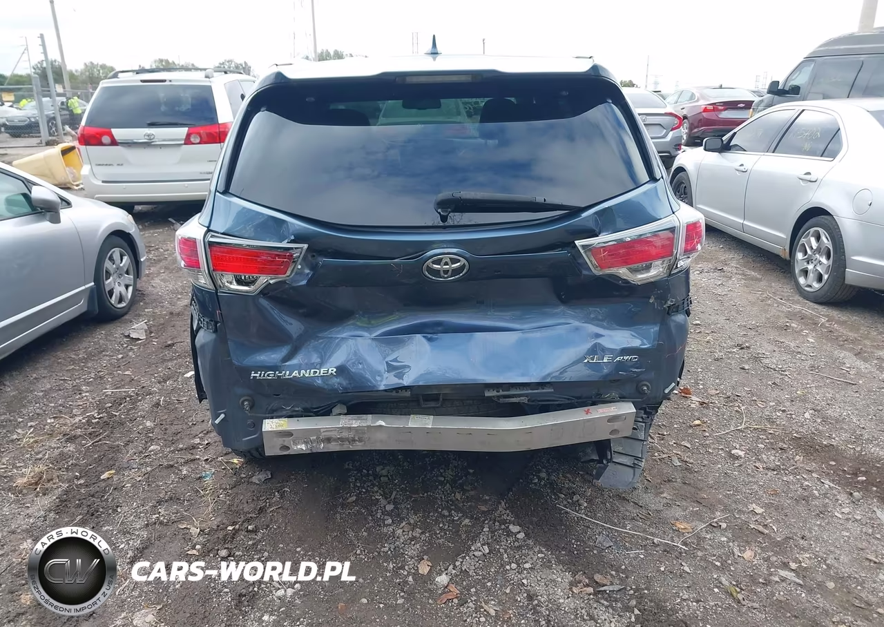 2015 Toyota Highlander Xle V6 VIN:5TDJKRFH3FS208539 - 16