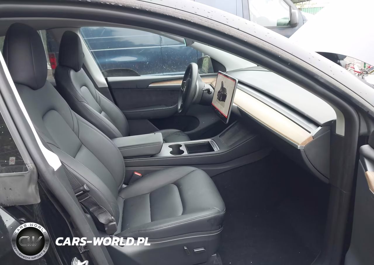 2024 Tesla Model Y Long Range Dual Motor All-Wheel Drive VIN:7SAYGDEE7RA225833 - 5