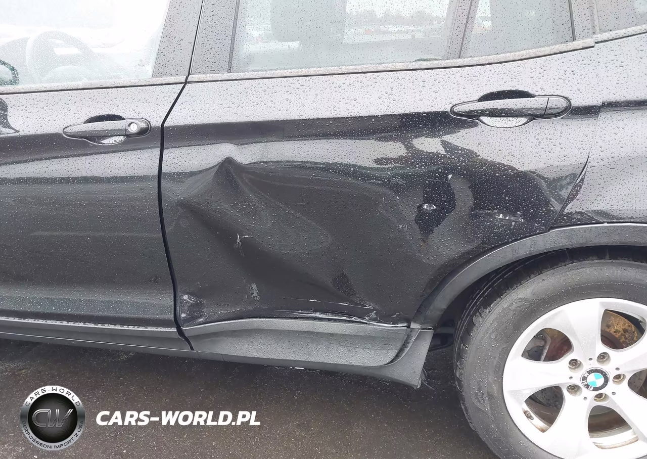 2011 BMW X3 xDrive28I VIN:5UXWX5C5XBL700165 - 17