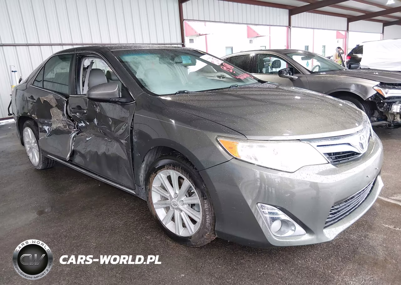 2012 Toyota Camry Xle V6 – zdjęcie 1 z 18