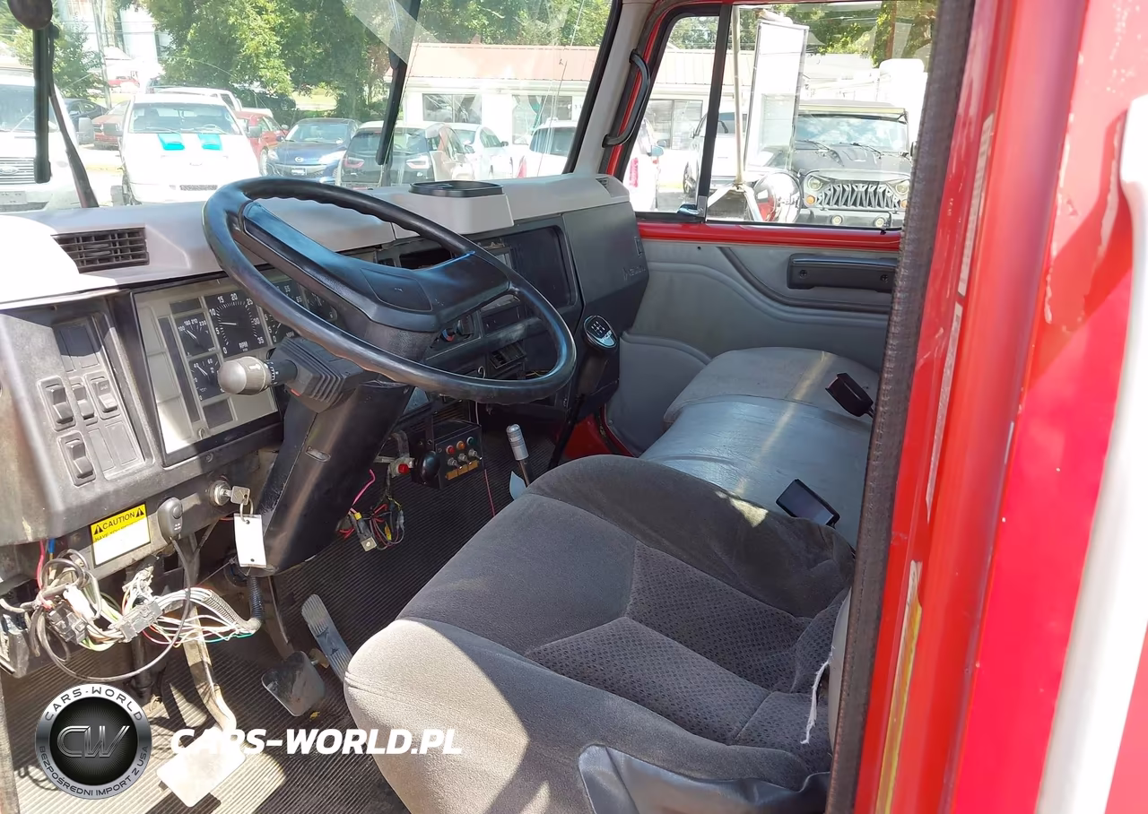 1996 International 4000 4700 VIN:1HTSCABK3TH243296 - 7