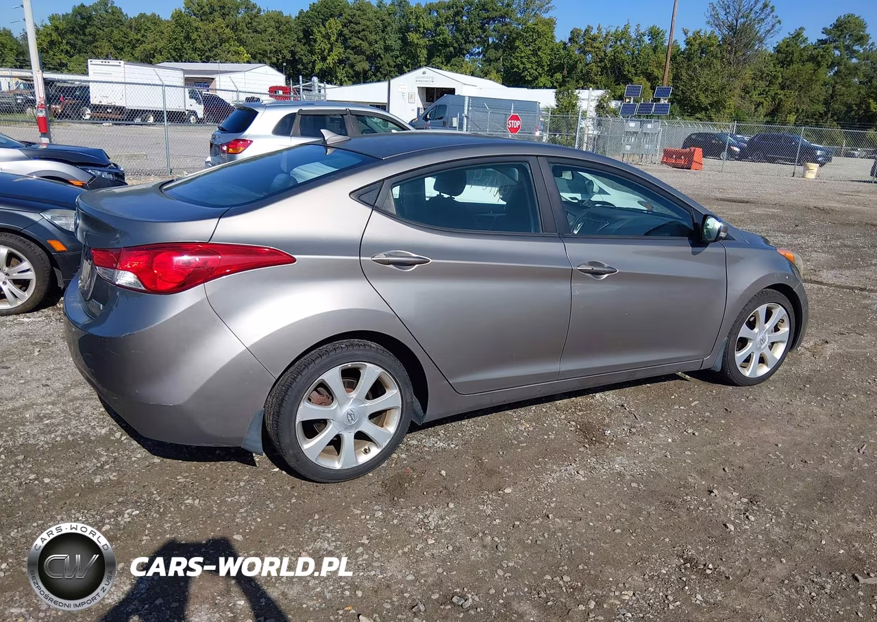 2013 Hyundai Elantra Limited VIN:5NPDH4AE3DH389365 - 4