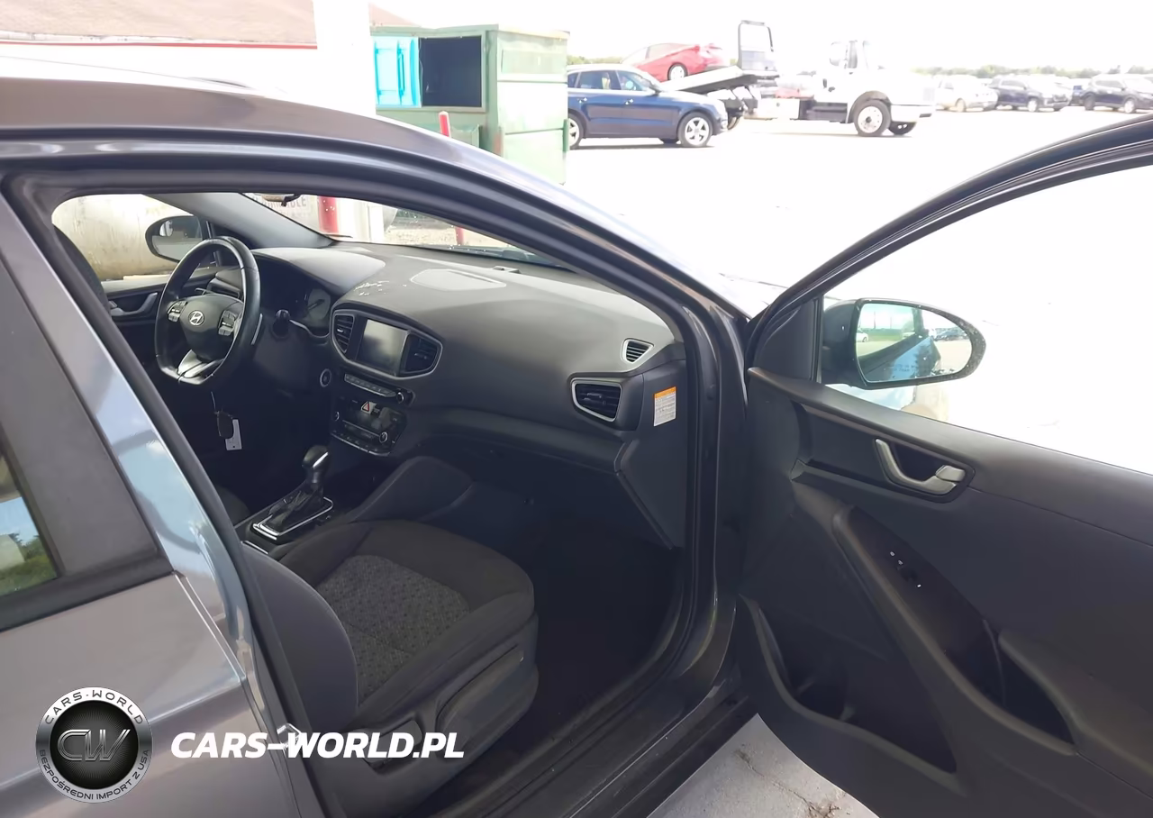 2019 Hyundai Ioniq Plug-In Hybrid VIN:KMHC65LD3KU132863 - 5