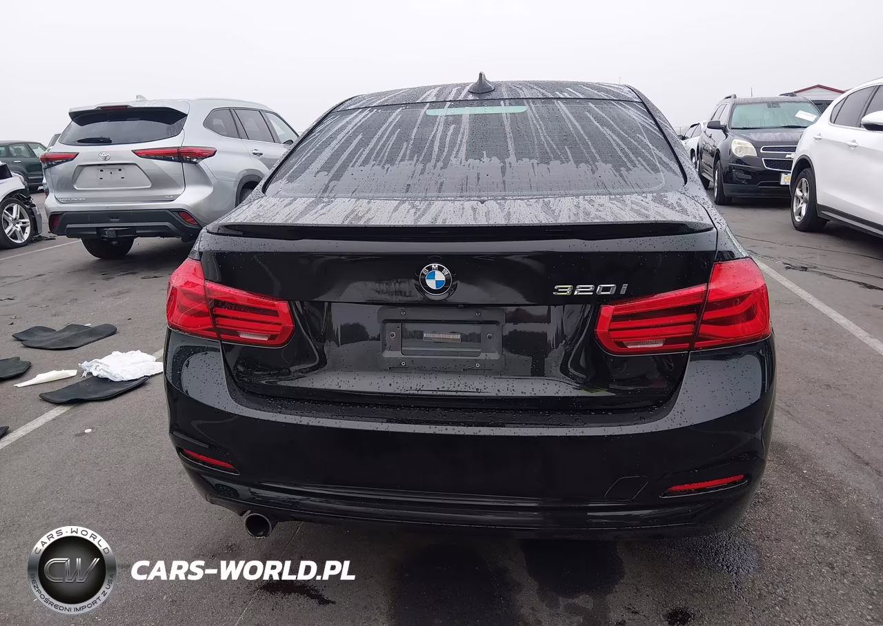 2018 BMW 320I VIN:WBA8E1G52JNU93726 - 16