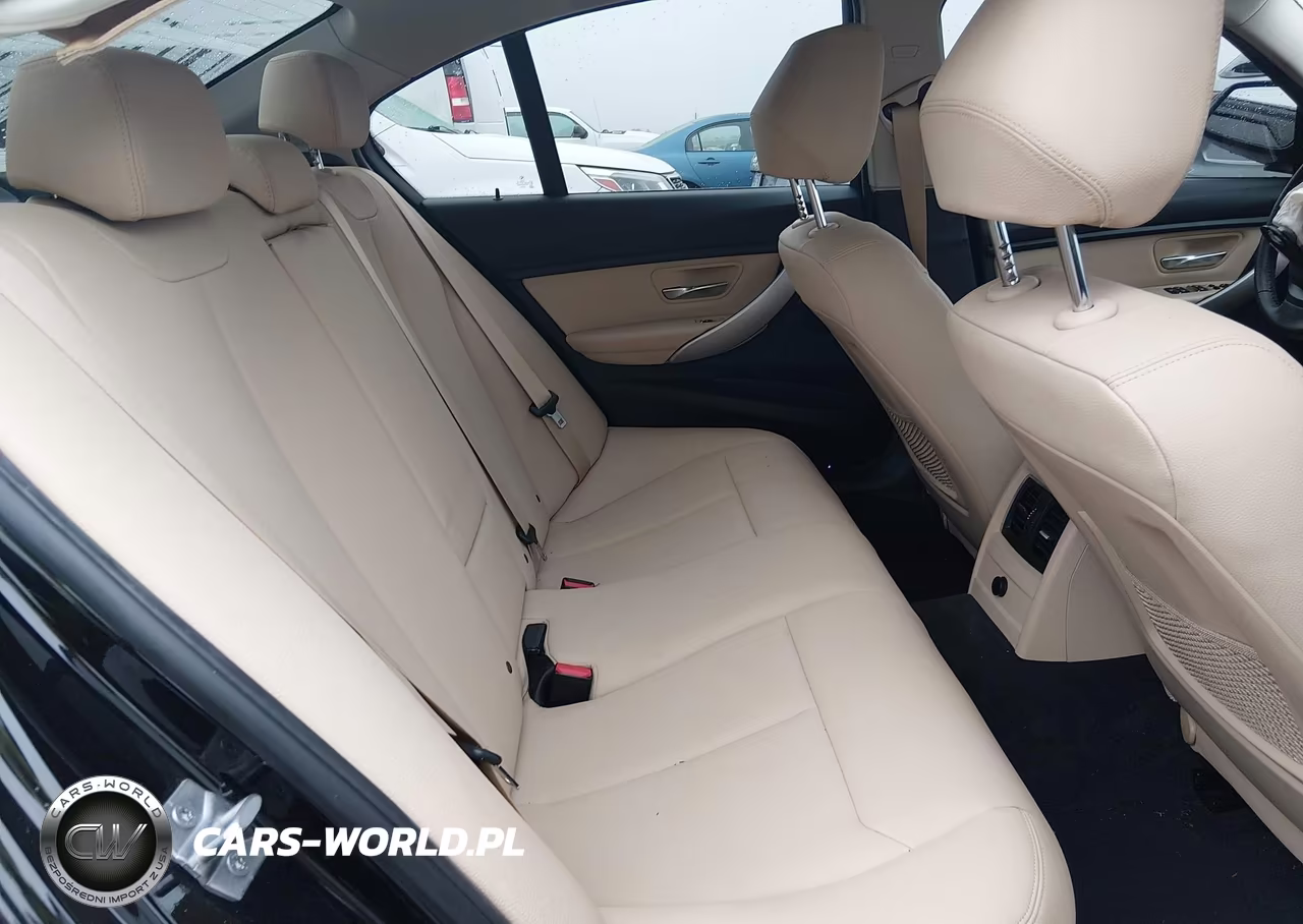 2018 BMW 320I VIN:WBA8E1G52JNU93726 - 8
