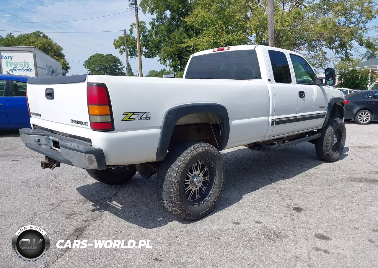 2002 Chevrolet Silverado 2500Hd Ls VIN:1GCHK29U82E113831 - 4