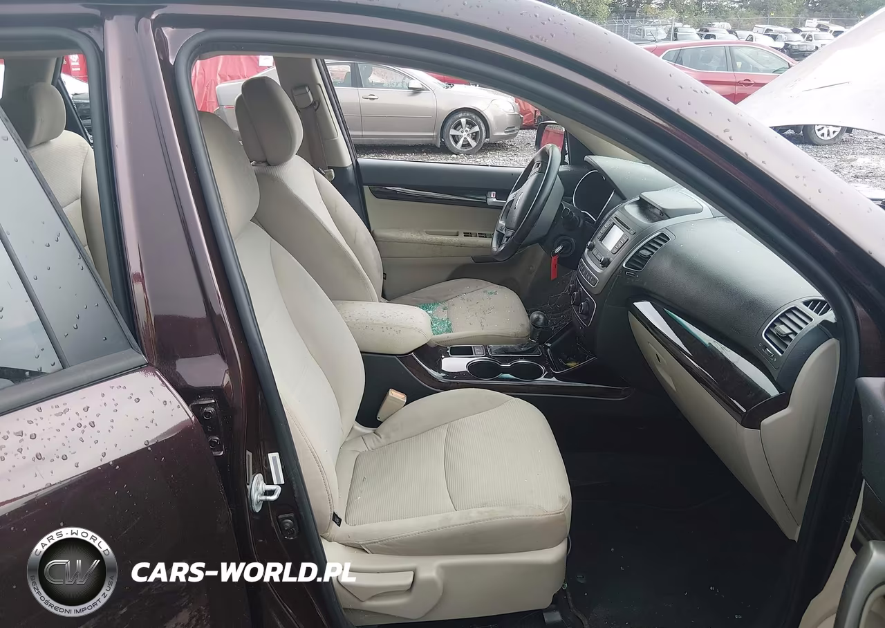 2015 Kia Sorento Lx VIN:5XYKT4A60FG632087 - 5