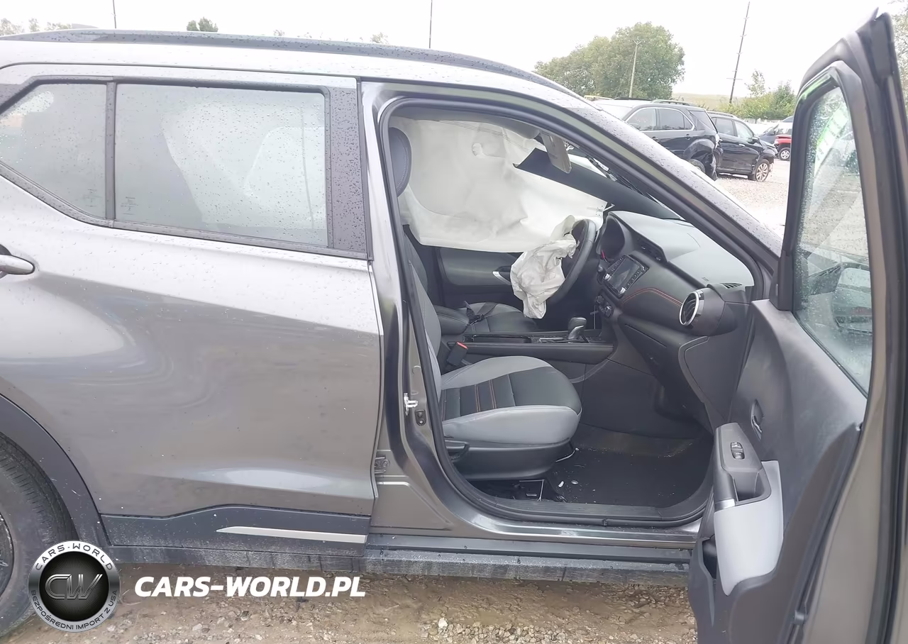 2023 Nissan Kicks Sr Xtronic Cvt VIN:3N1CP5DV2PL562753 - 5