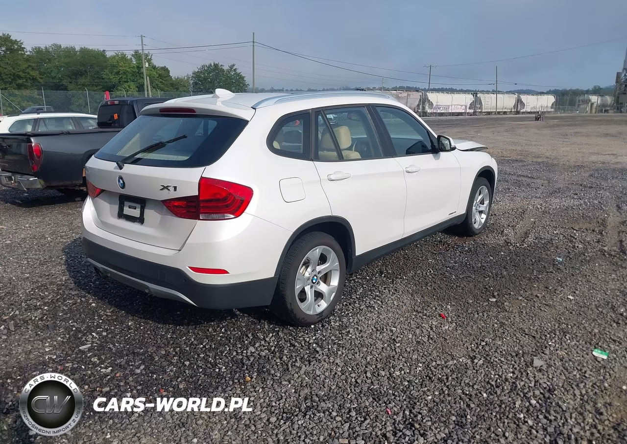 2013 BMW X1 Sdrive28I VIN:WBAVM1C50DVW45745 - 4
