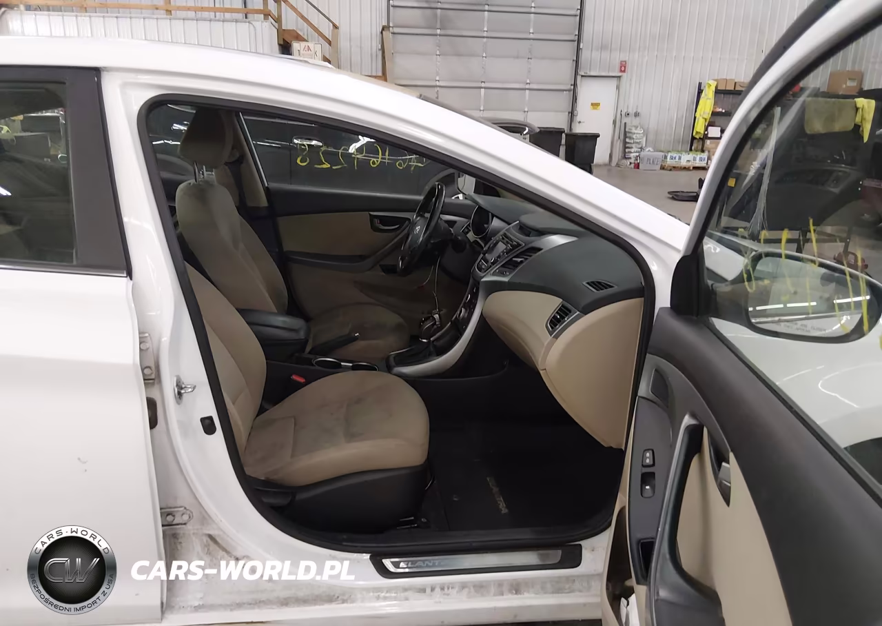 2016 Hyundai Elantra Value Edition VIN:5NPDH4AE0GH718382 - 5