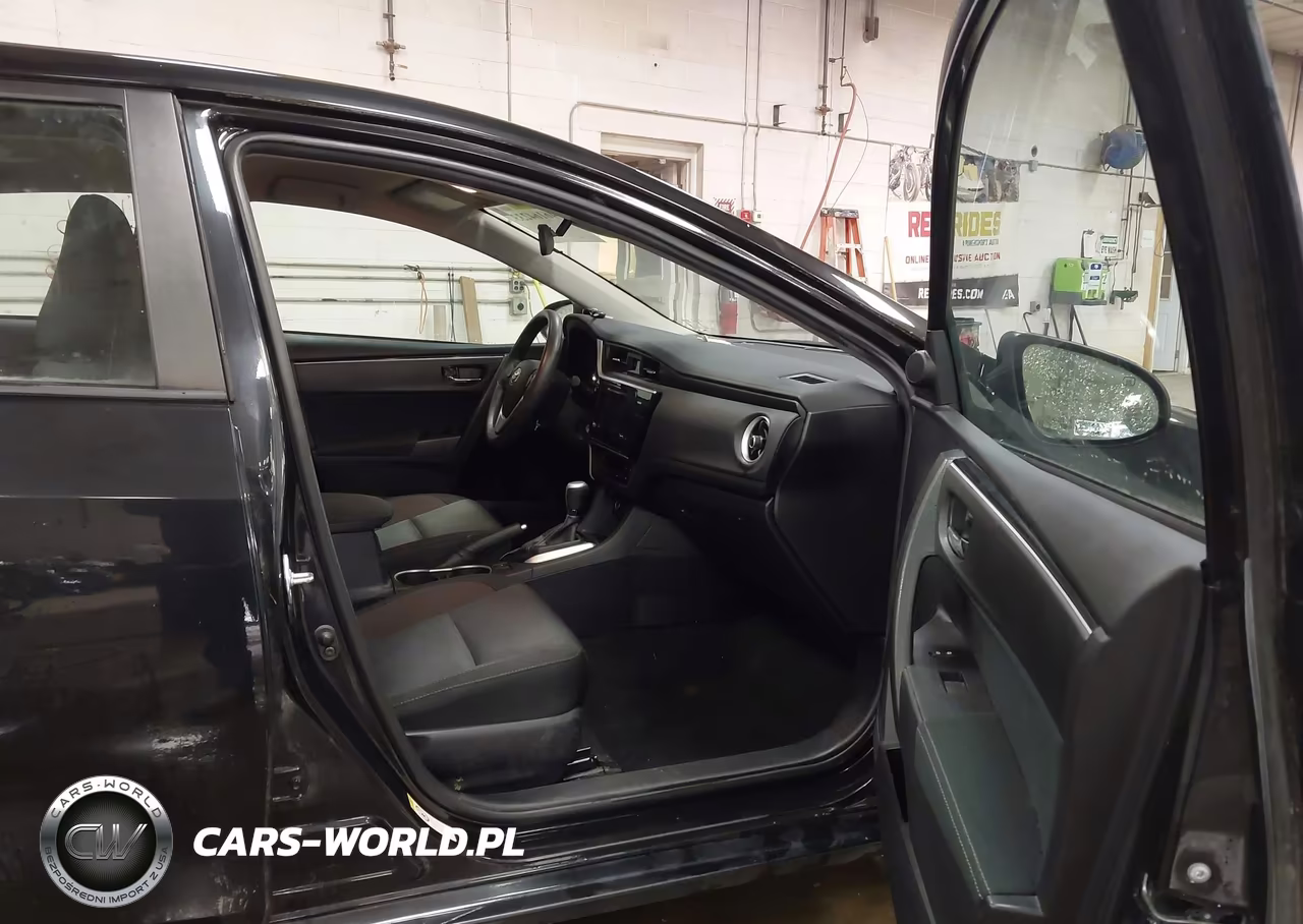 2017 Toyota Corolla Le VIN:2T1BURHE2HC776326 - 5