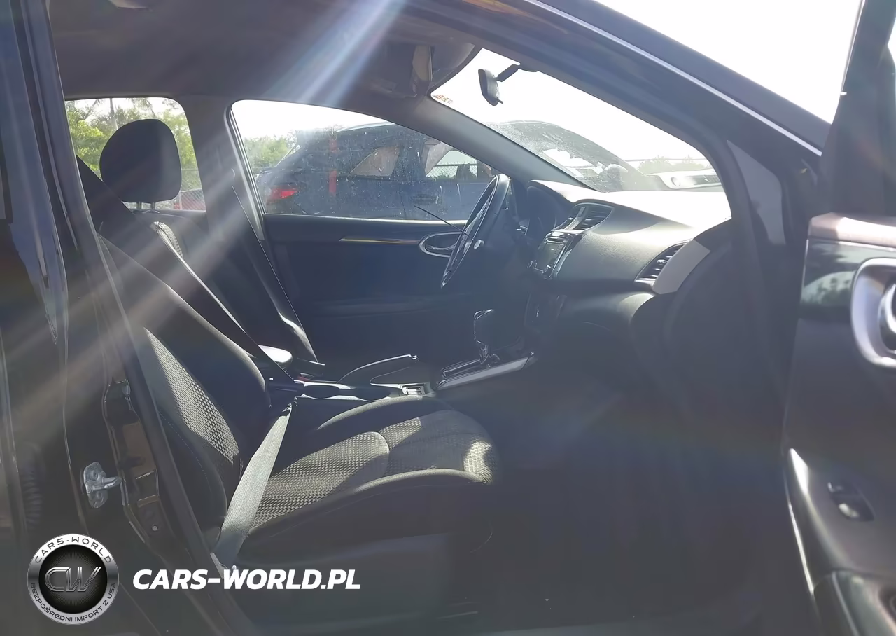 2018 Nissan Sentra Sr VIN:3N1AB7AP5JY256180 - 5