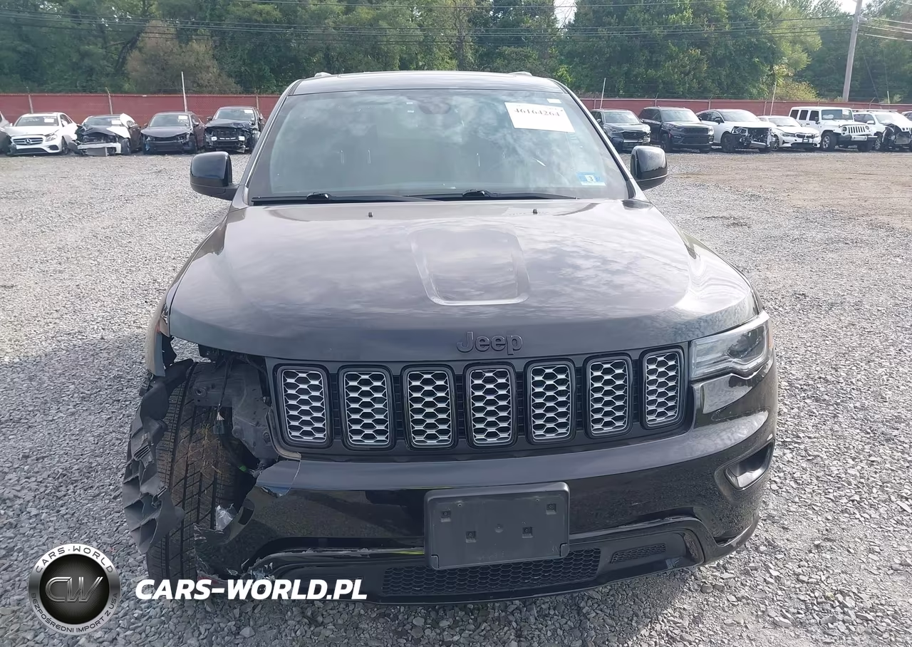 2020 Jeep Grand Cherokee Altitude 4X4 VIN:1C4RJFAG3LC290627 - 12