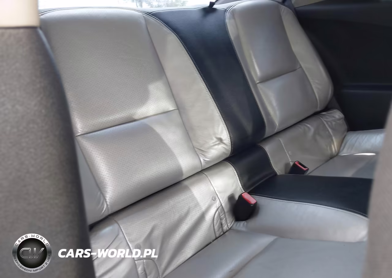 2011 Chevrolet Camaro 2Ls VIN:2G1FA1ED5B9201984 - 8
